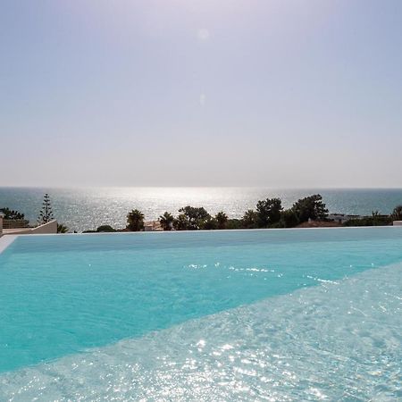 Perfect Place To Escape To With Rooftop Infinity Pool Daire Olhos de Agua  Dış mekan fotoğraf